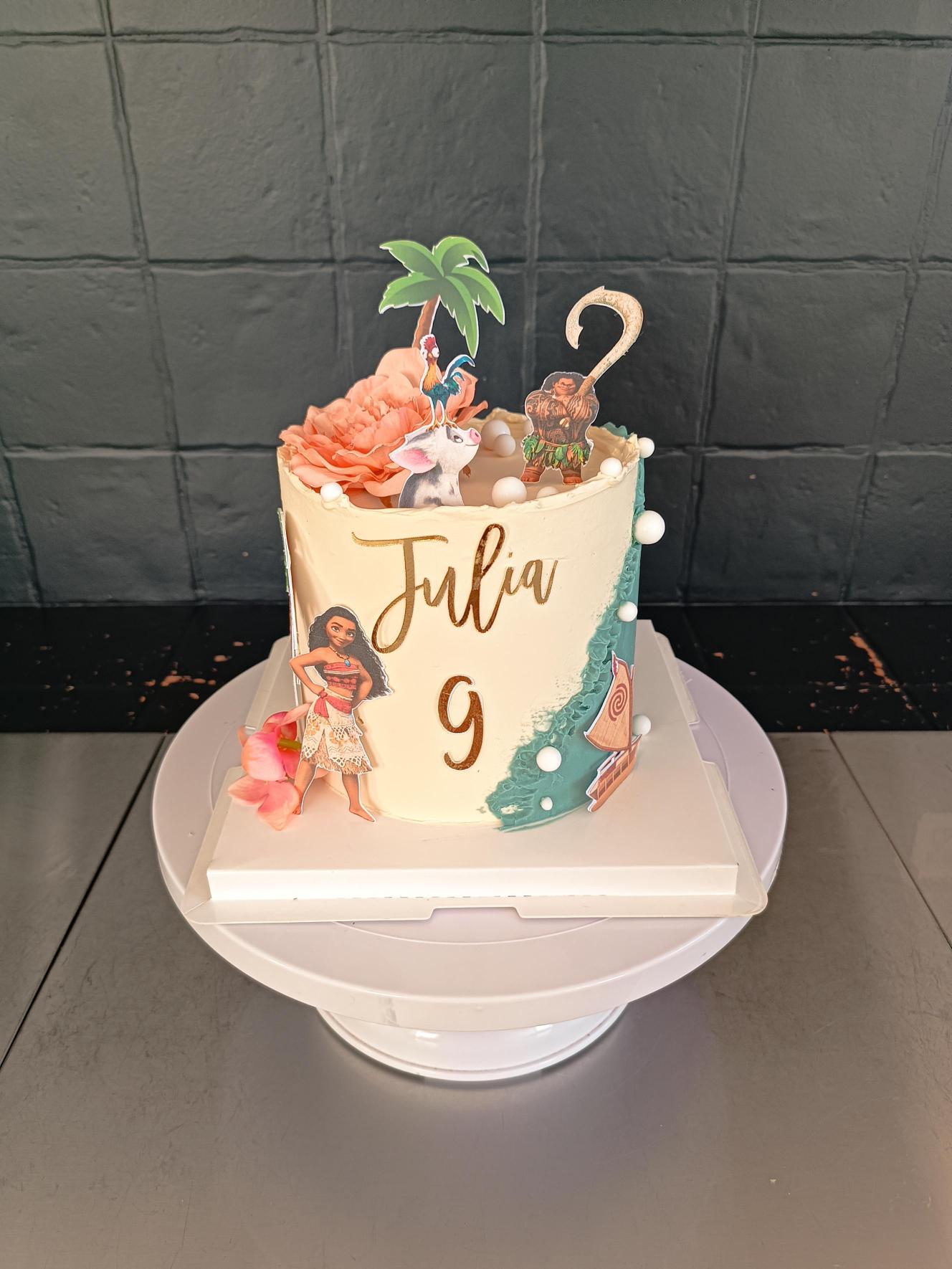 Layer cake princesses Disney, prénom Ivana, 5 ans