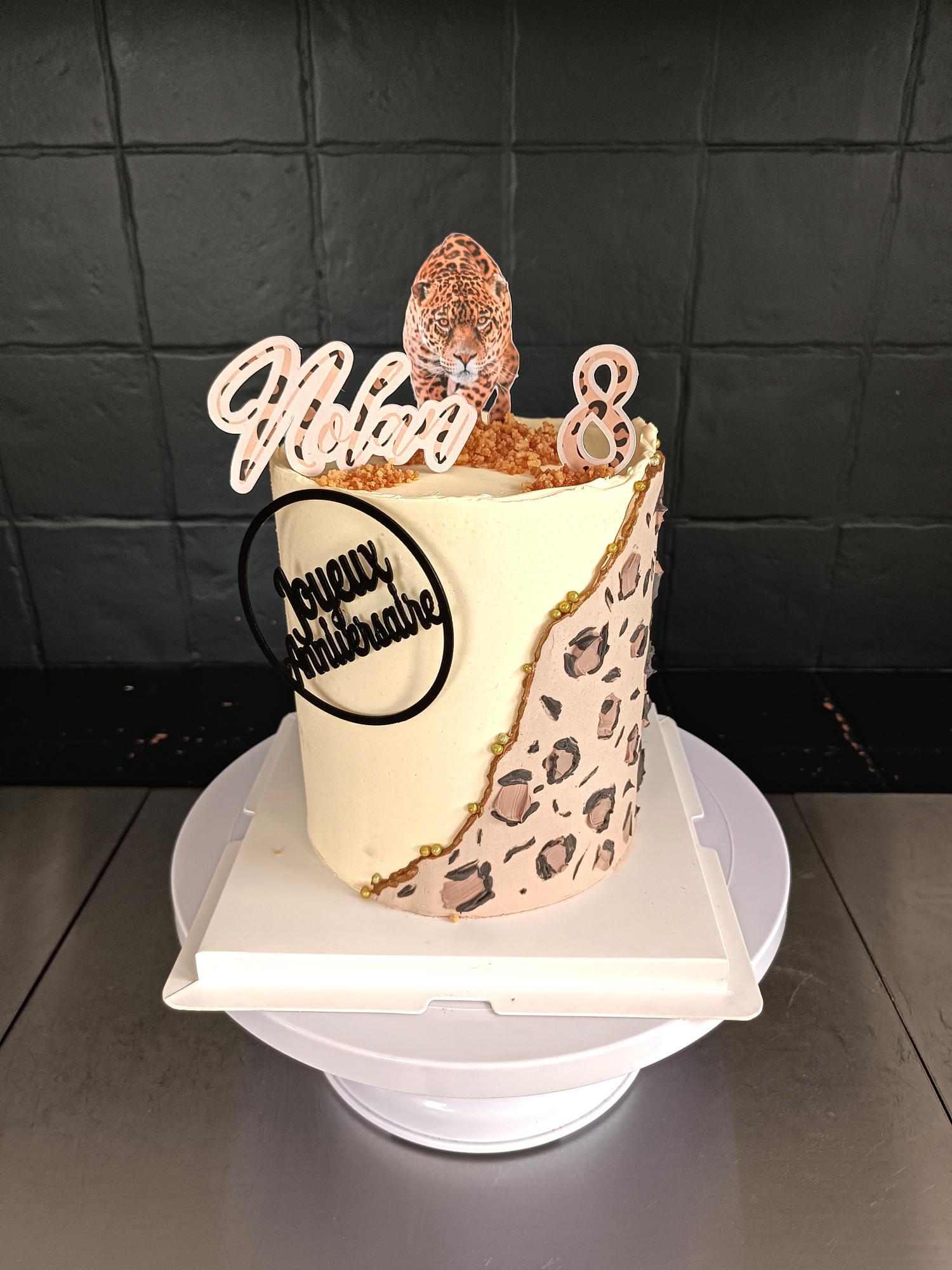 Layer cake thème chantier avec pelleteuse, prénom David